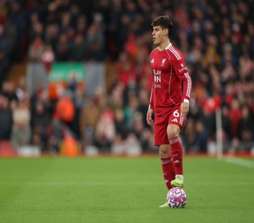 卢克曼离场,争议事件曝,场内冲突引,新葡京娱乐平台,澳门新葡京娱乐城,新葡京博彩官网