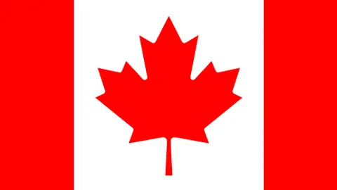 莱万训练间隙加紧射门训练，加倍努力提升球技