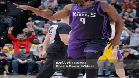 大乐透期号专家连续2日推荐分析，质合前区十码